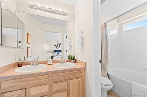 16982 E Warren Place Aurora CO 80013