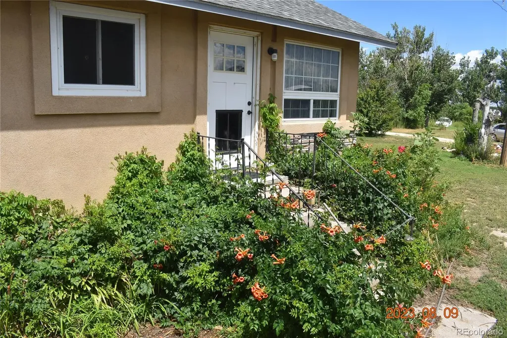 50416 County Road 22 Ramah CO 80832