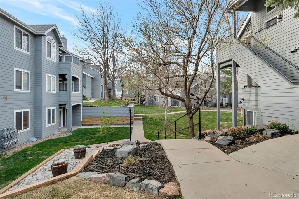 8500 E Jefferson Avenue Denver CO 80237