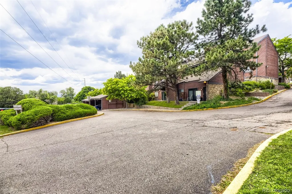 303 W Lehow Avenue Englewood CO 80110