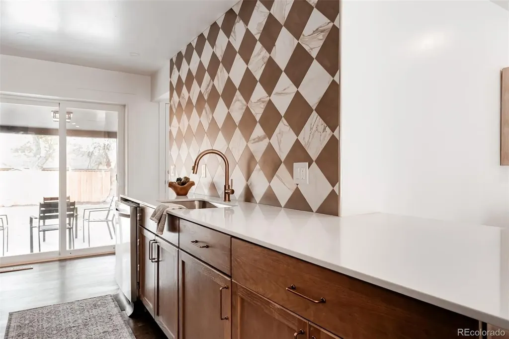 2352 Raleigh Street Denver CO 80219