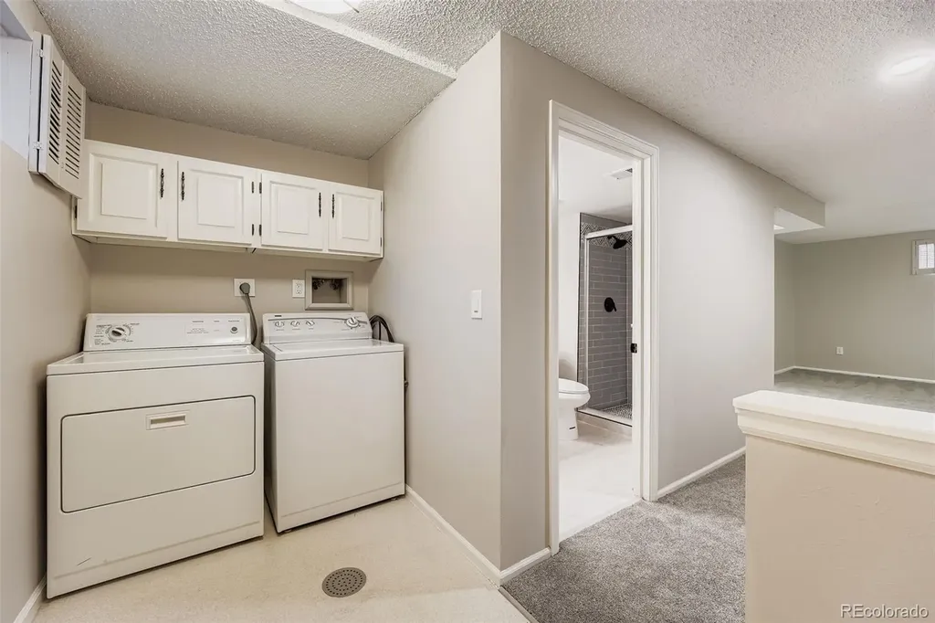 2800 S Heather Gardens Way Aurora CO 80014