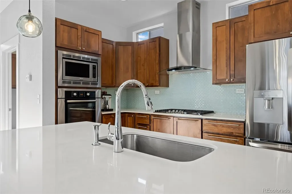 8323 E 29th Place Denver CO 80238