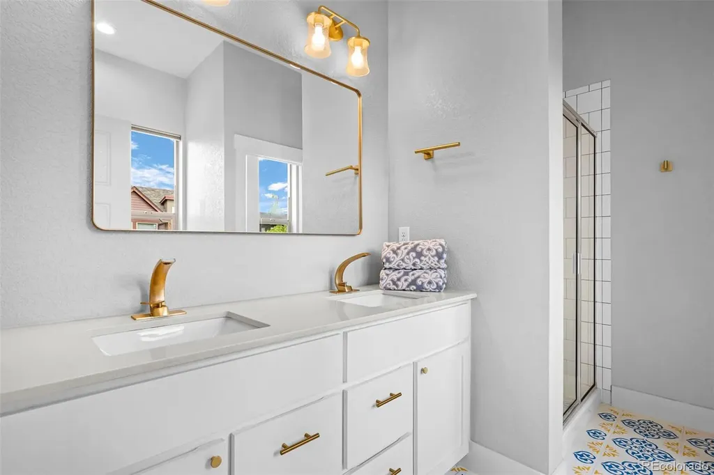 8323 E 29th Place Denver CO 80238