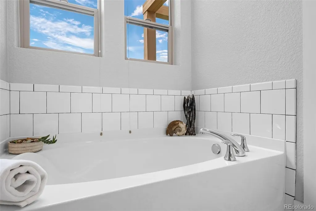8323 E 29th Place Denver CO 80238