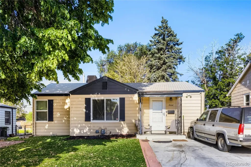 4664 Clayton Street Denver CO 80216