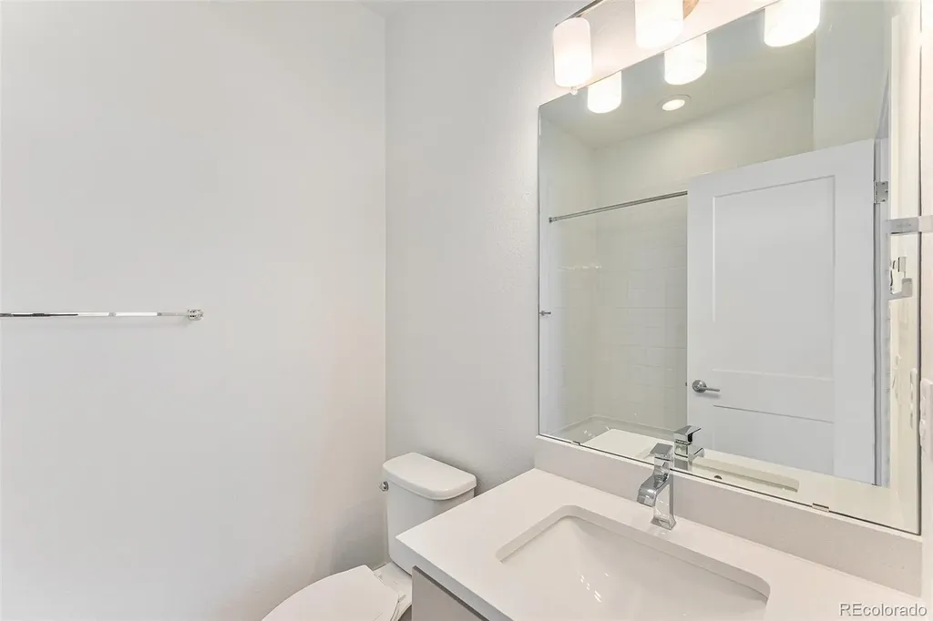 888 S Valentia Street Denver CO 80247