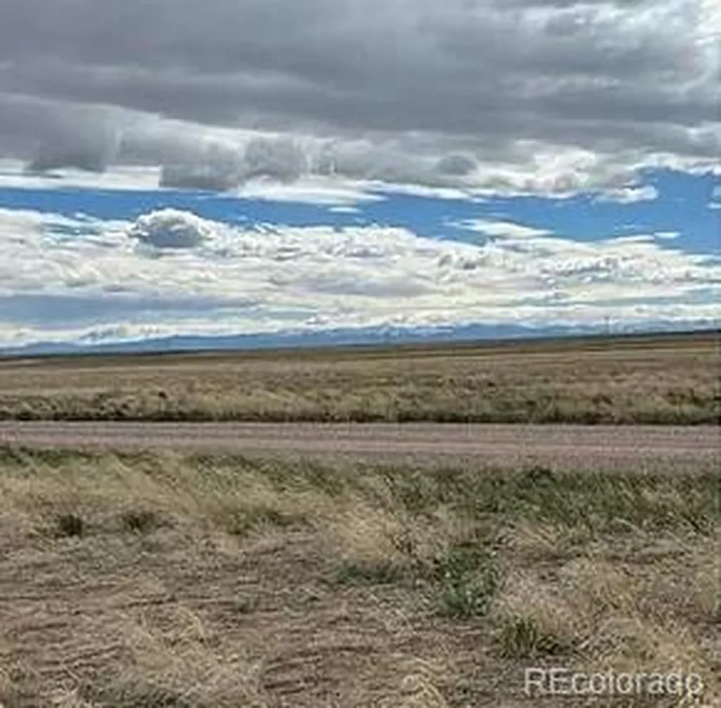 60106 County Road 21 Carr CO 80612