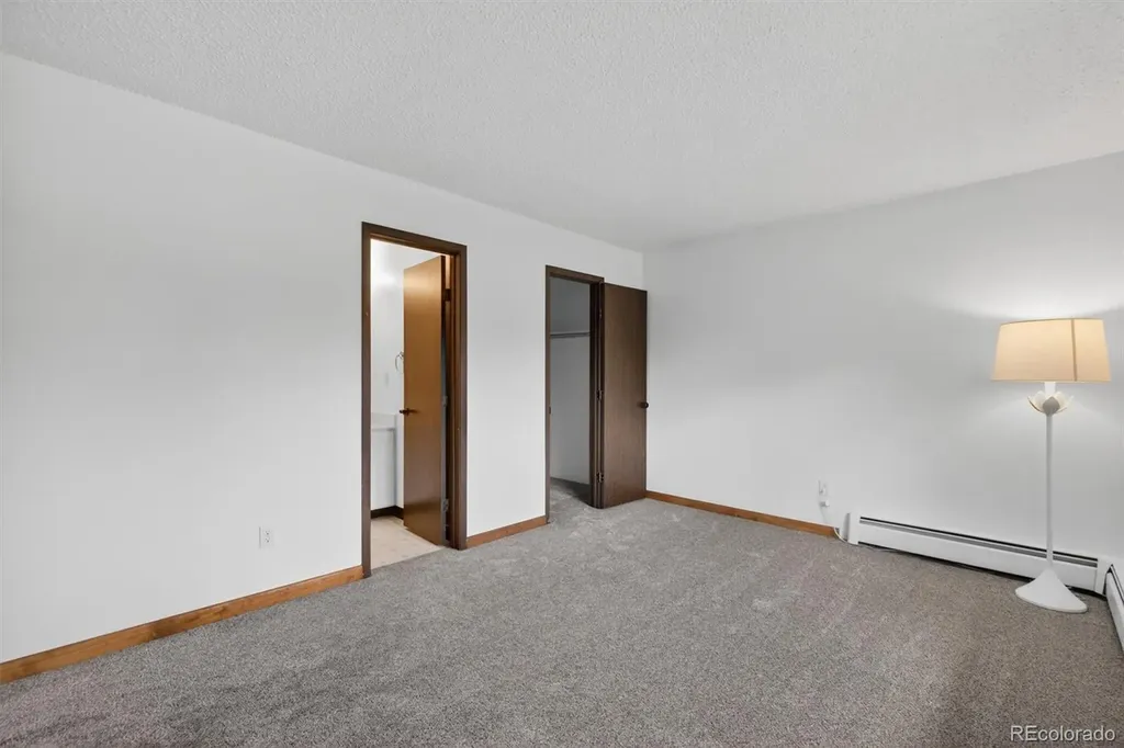 92 Newark Street Aurora CO 80012