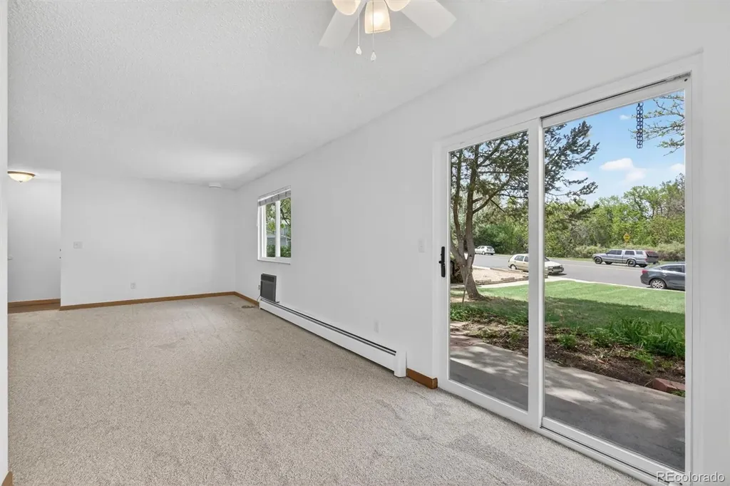 92 Newark Street Aurora CO 80012