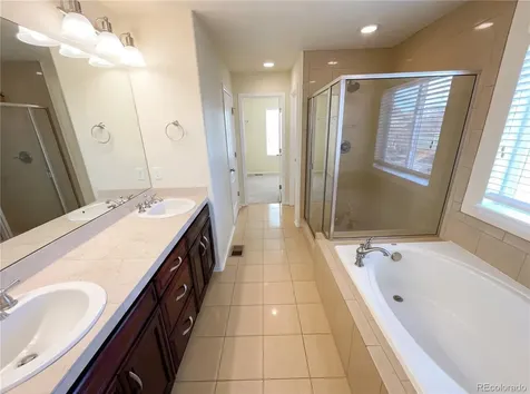 6334 N Ensenada Court Aurora CO 80019