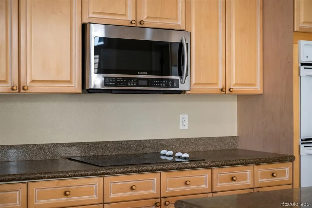 15 Tamerlain Court Littleton CO 80130