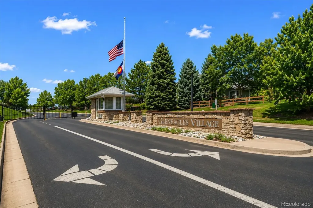 15 Tamerlain Court Littleton CO 80130