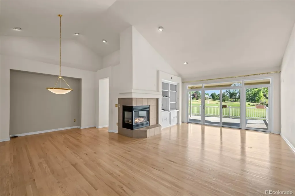 15 Tamerlain Court Littleton CO 80130