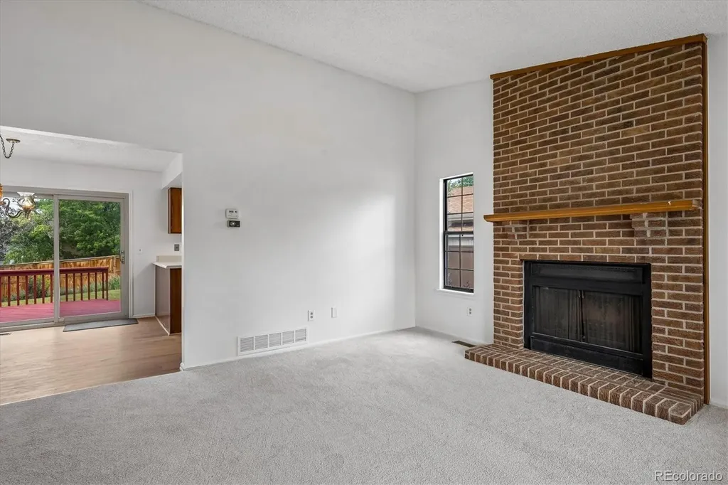 8954 S Round Rock Street Littleton CO 80126