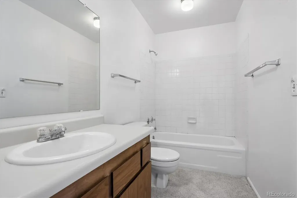 8954 S Round Rock Street Littleton CO 80126