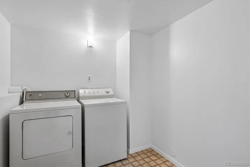 8954 S Round Rock Street Littleton CO 80126
