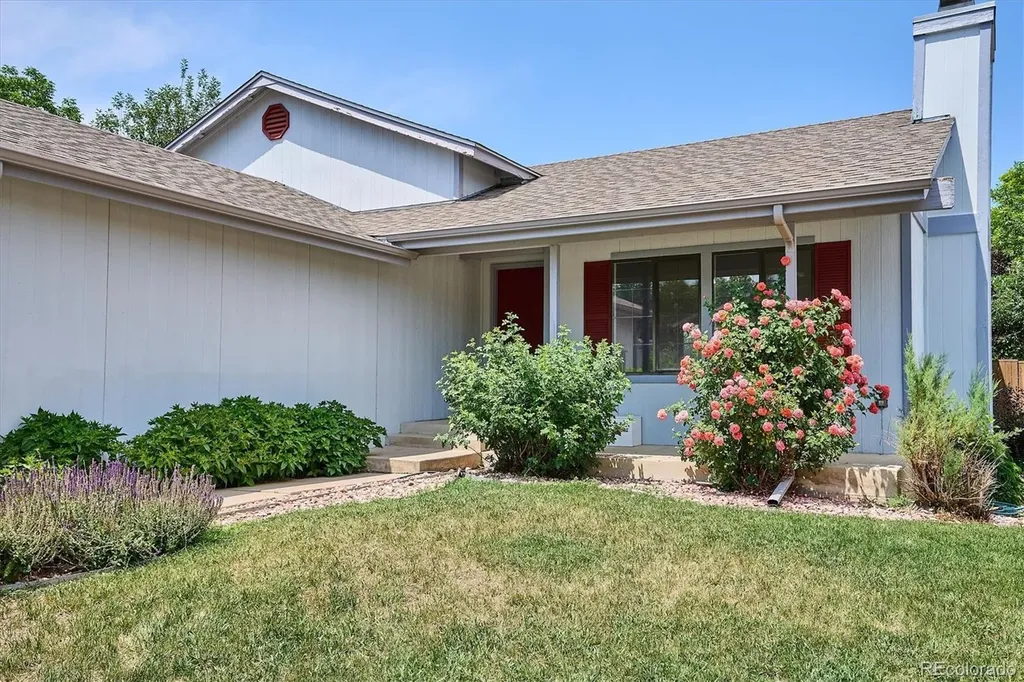 8954 S Round Rock Street Littleton CO 80126