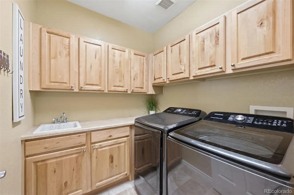 10838 Jasper Street Commerce City CO 80022