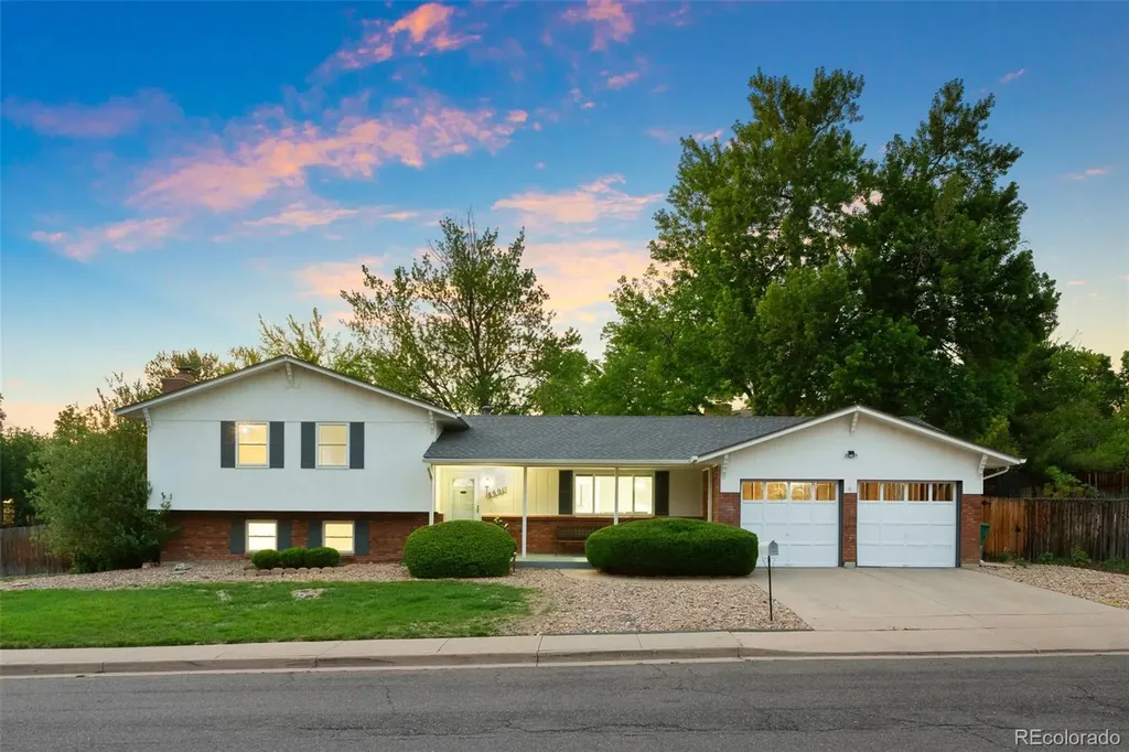 Denver CO, 8601 E Layton Avenue