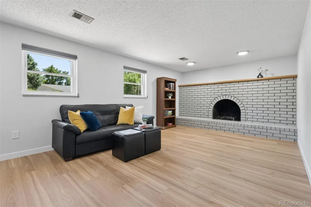 8601 E Layton Avenue Denver CO 80237