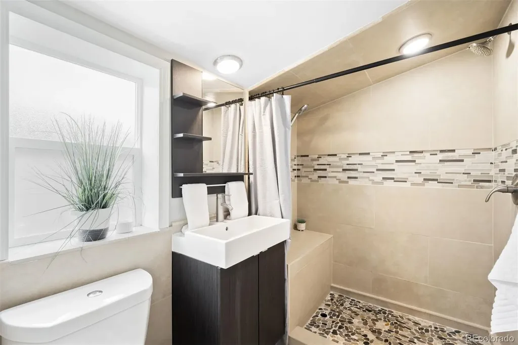 5038 W 46th Avenue Denver CO 80212