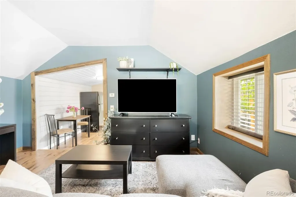 5038 W 46th Avenue Denver CO 80212