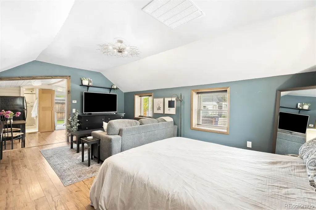 5038 W 46th Avenue Denver CO 80212
