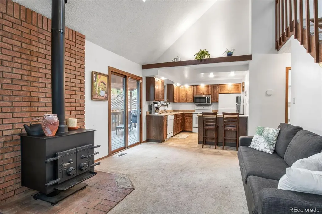 3713 W High Street Colorado Springs CO 80904