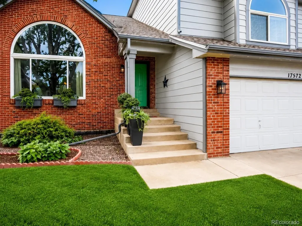 17572 Wesley Place Aurora CO 80013