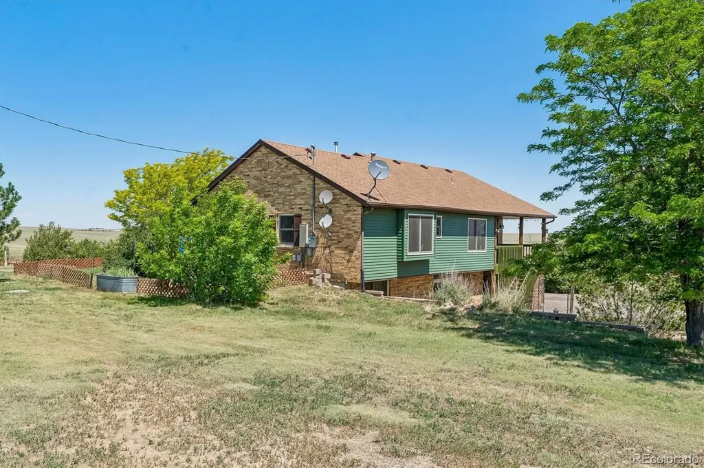 45412 Sun Country Drive Elizabeth CO 80107