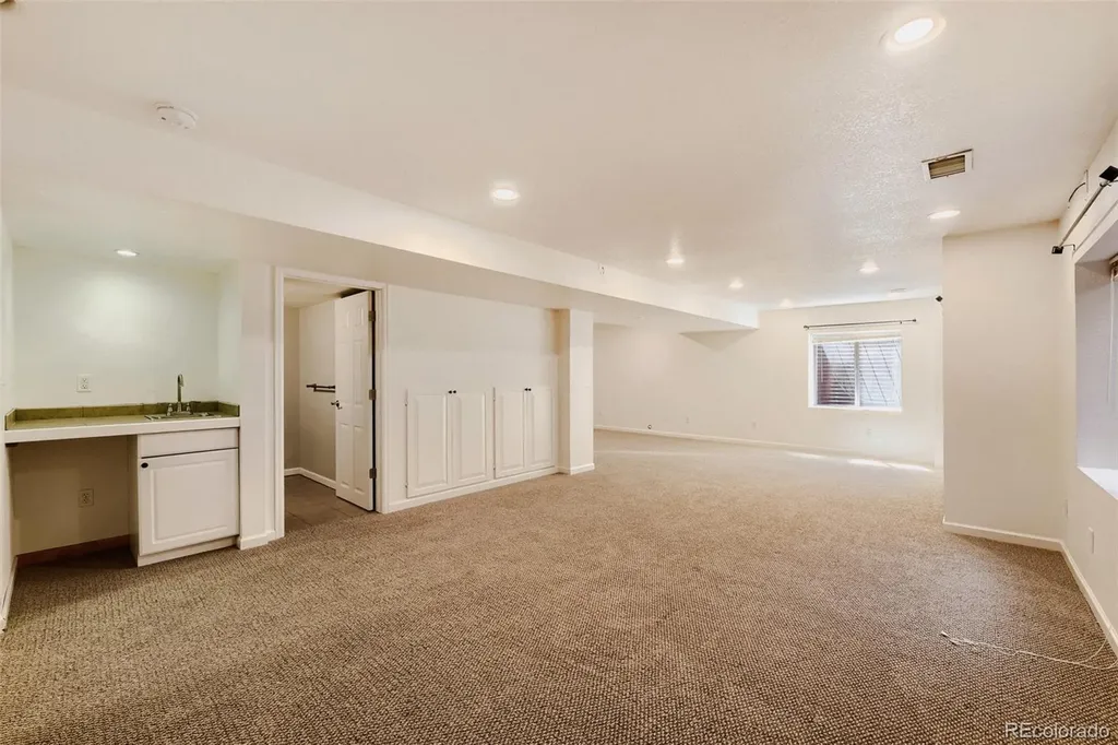 8658 Aberdeen Circle Highlands Ranch CO 80130