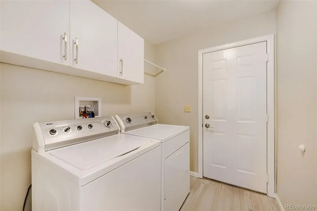 8658 Aberdeen Circle Highlands Ranch CO 80130