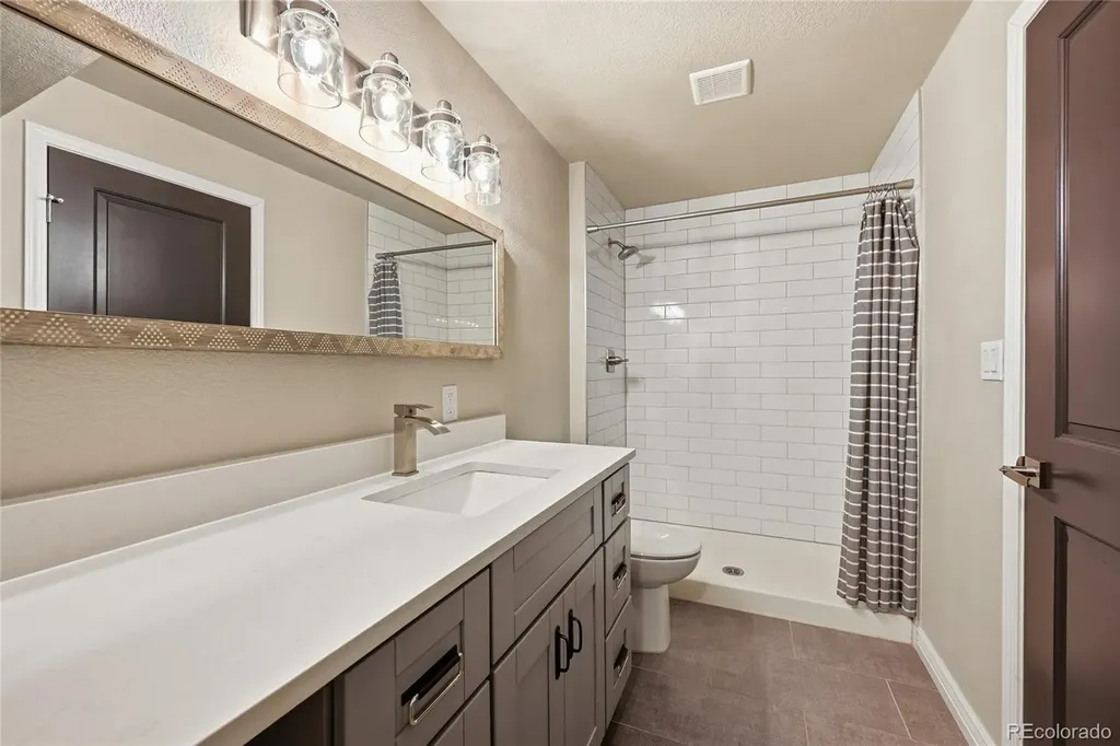 5404 Fossil Court N Fort Collins CO 80525