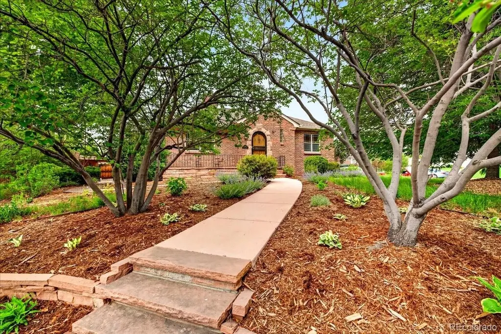 1090 Bonnie Brae Boulevard Denver CO 80209