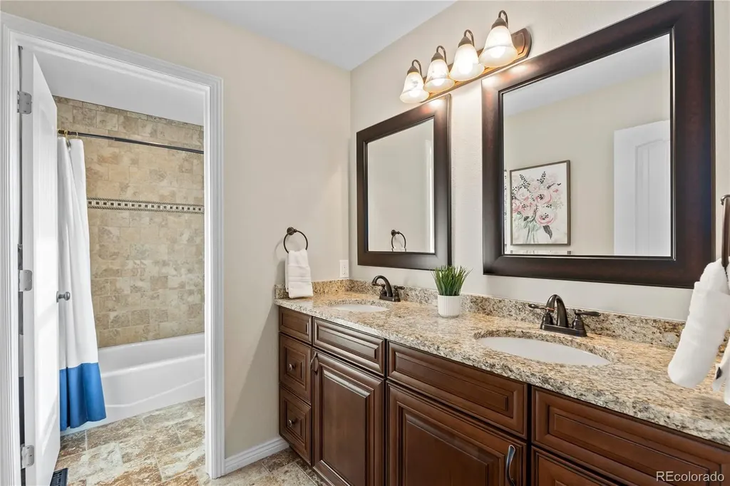 41900 Muirfield Loop Elizabeth CO 80107