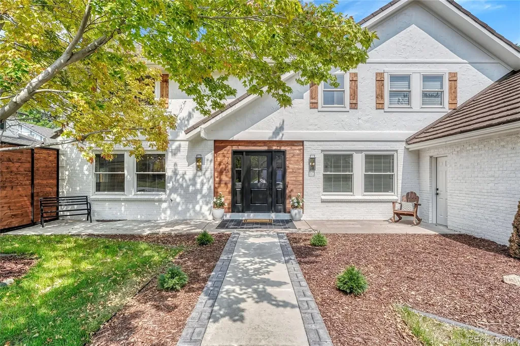 7415 W Clifton Avenue Littleton CO 80128