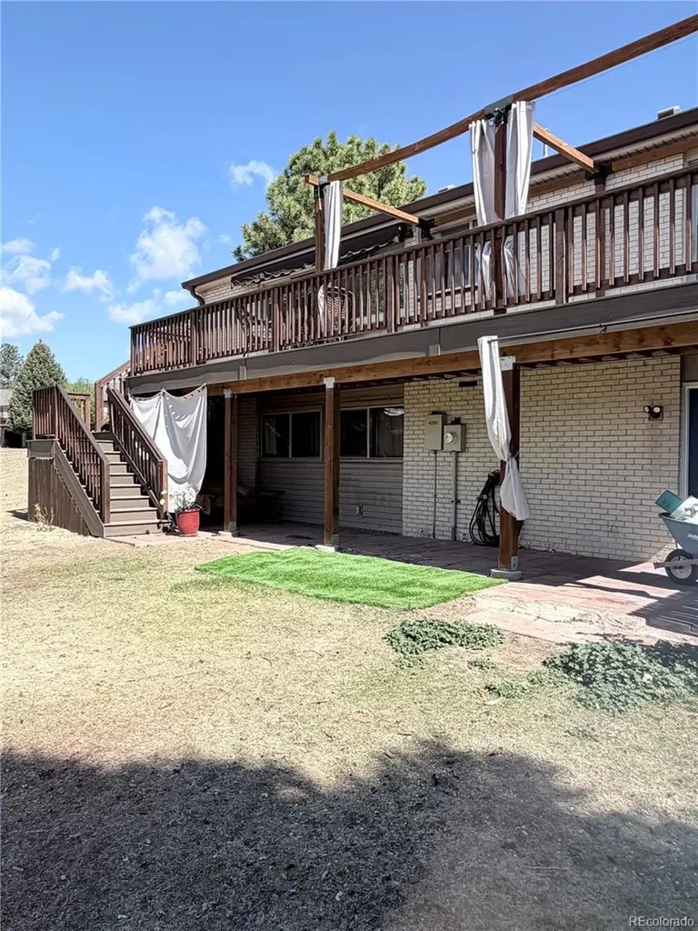 4292 W Pondview Drive Littleton CO 80123