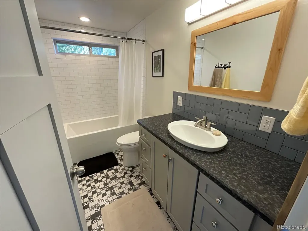 451 Ee Hill Drive Twin Lakes CO 81251