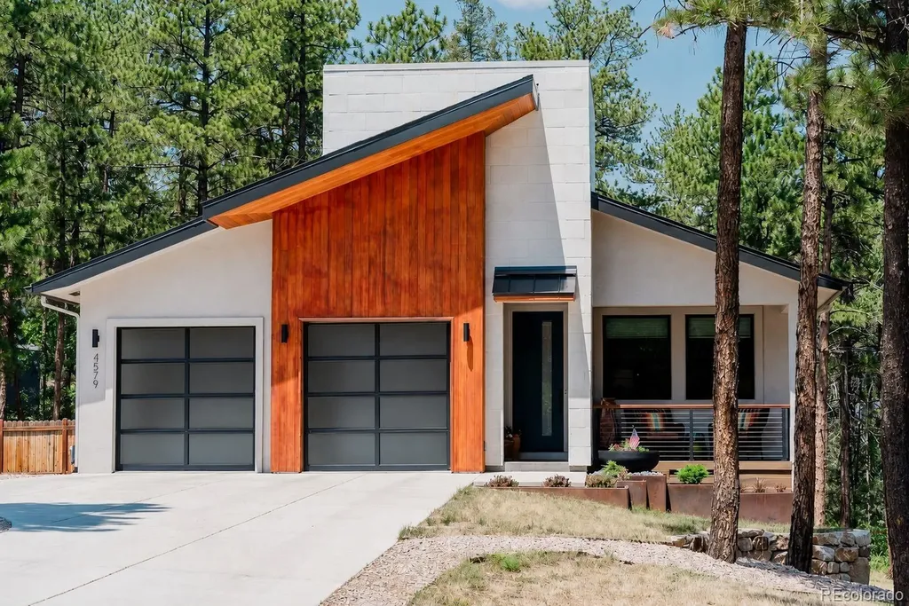 4579 Cheyenne Drive Larkspur CO 80118