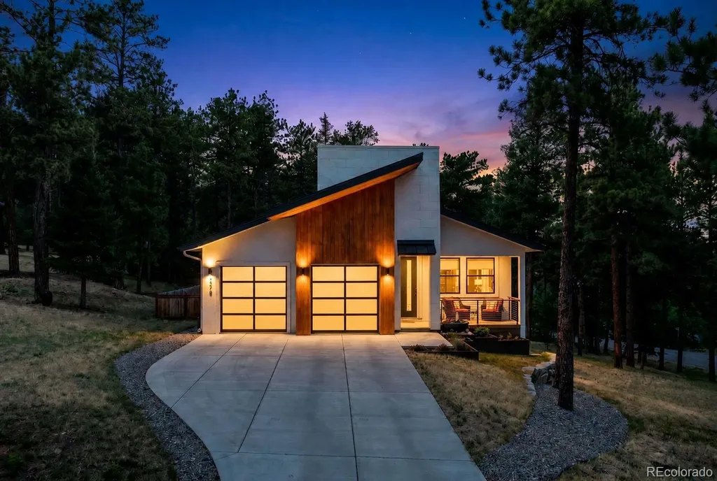 4579 Cheyenne Drive Larkspur CO 80118