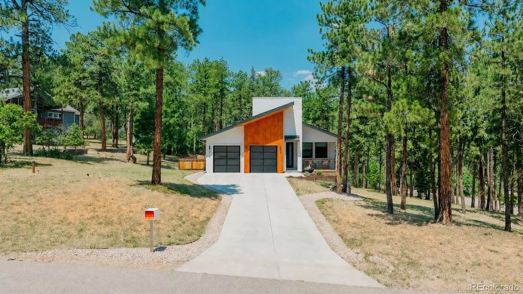 4579 Cheyenne Drive Larkspur CO 80118