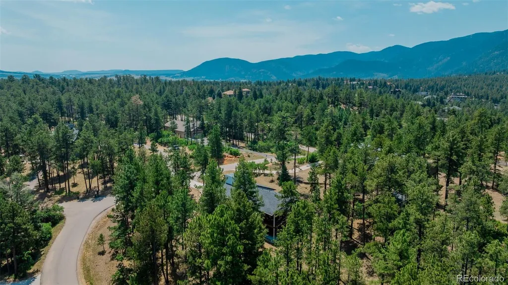 4579 Cheyenne Drive Larkspur CO 80118