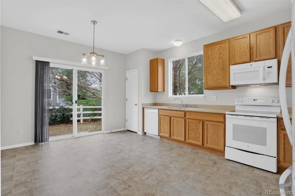1201 S Fultondale Court Aurora CO 80018