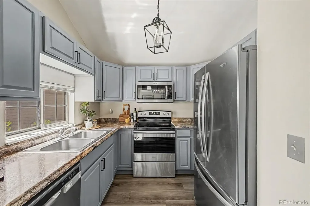 2975 S Revere Street Aurora CO 80014