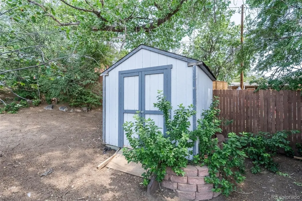 4770 S Mariposa Drive Englewood CO 80110