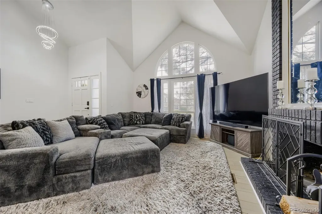 211 Durham Court Castle Pines CO 80108
