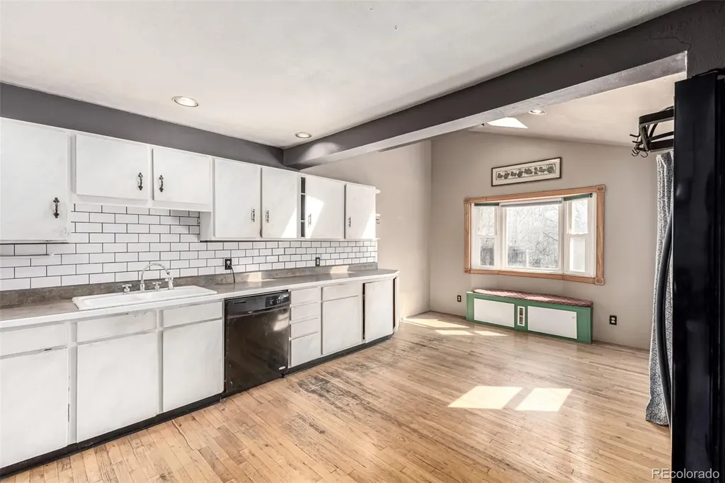 40 Dover Street Lakewood CO 80226