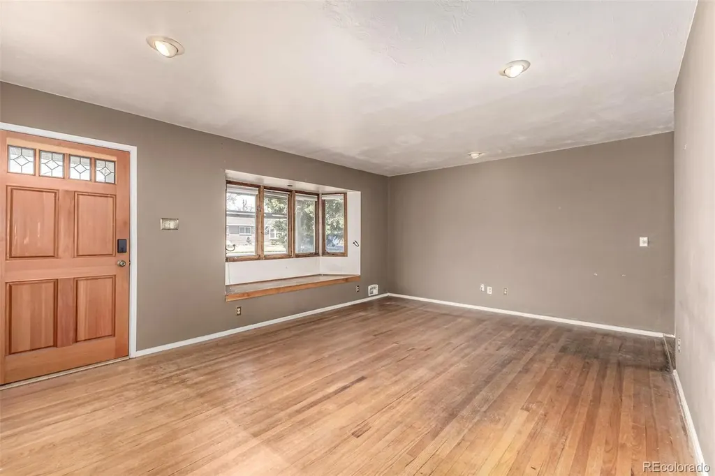 40 Dover Street Lakewood CO 80226