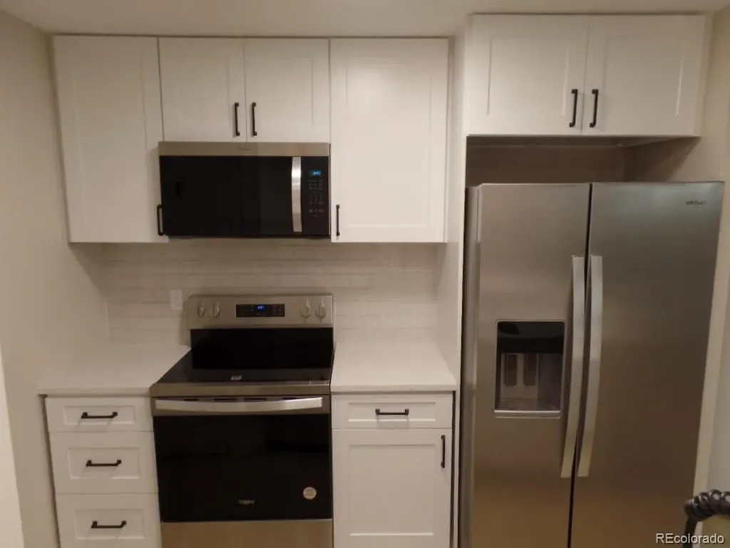 2880 S Locust Street Denver CO 80222